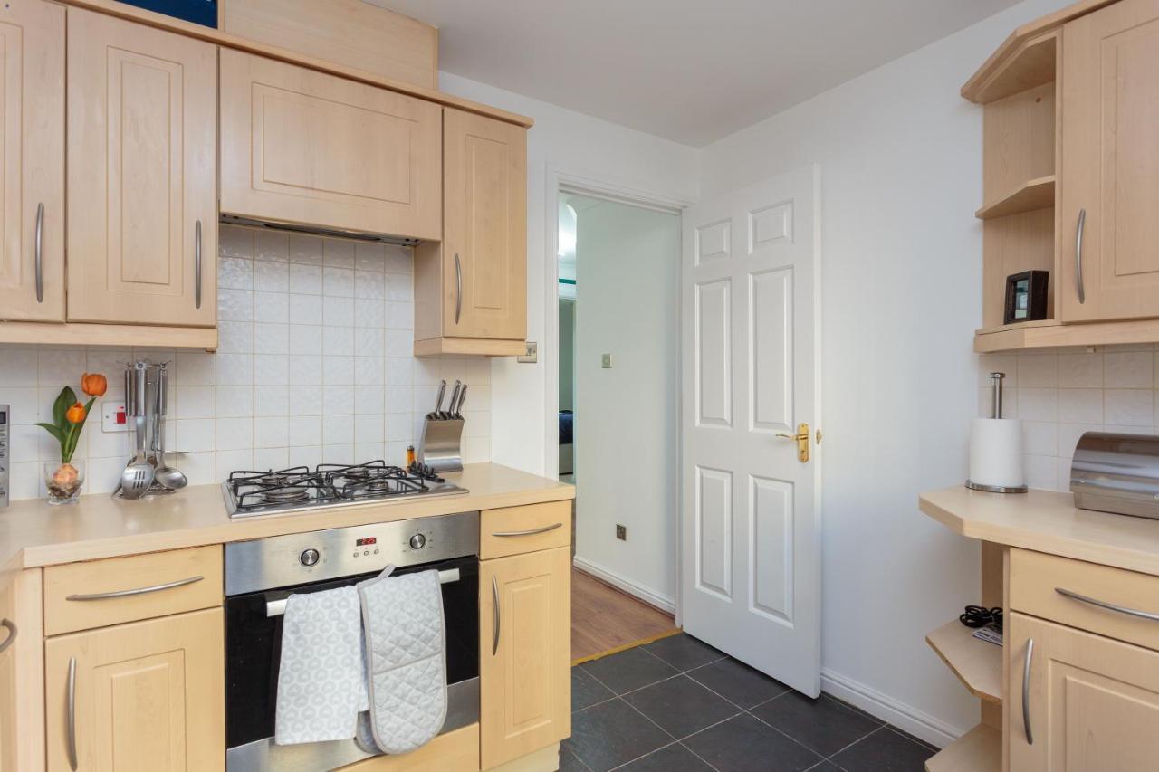 Stylish 2 Bedroom Apartment In Эдинбург Экстерьер фото